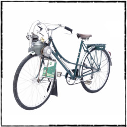 © Philk Poulain à galet luxe sur cycle Motobécane 1952