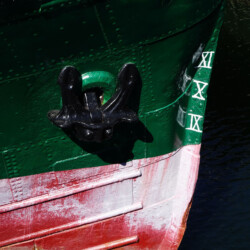 © Philk Etrave dans le port de Douarnenez